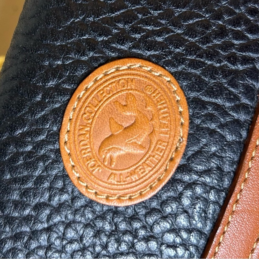 Hato Hasi | Pebble Grain Continental Clutch in Black / Brown Leather - Picture 10 of 15